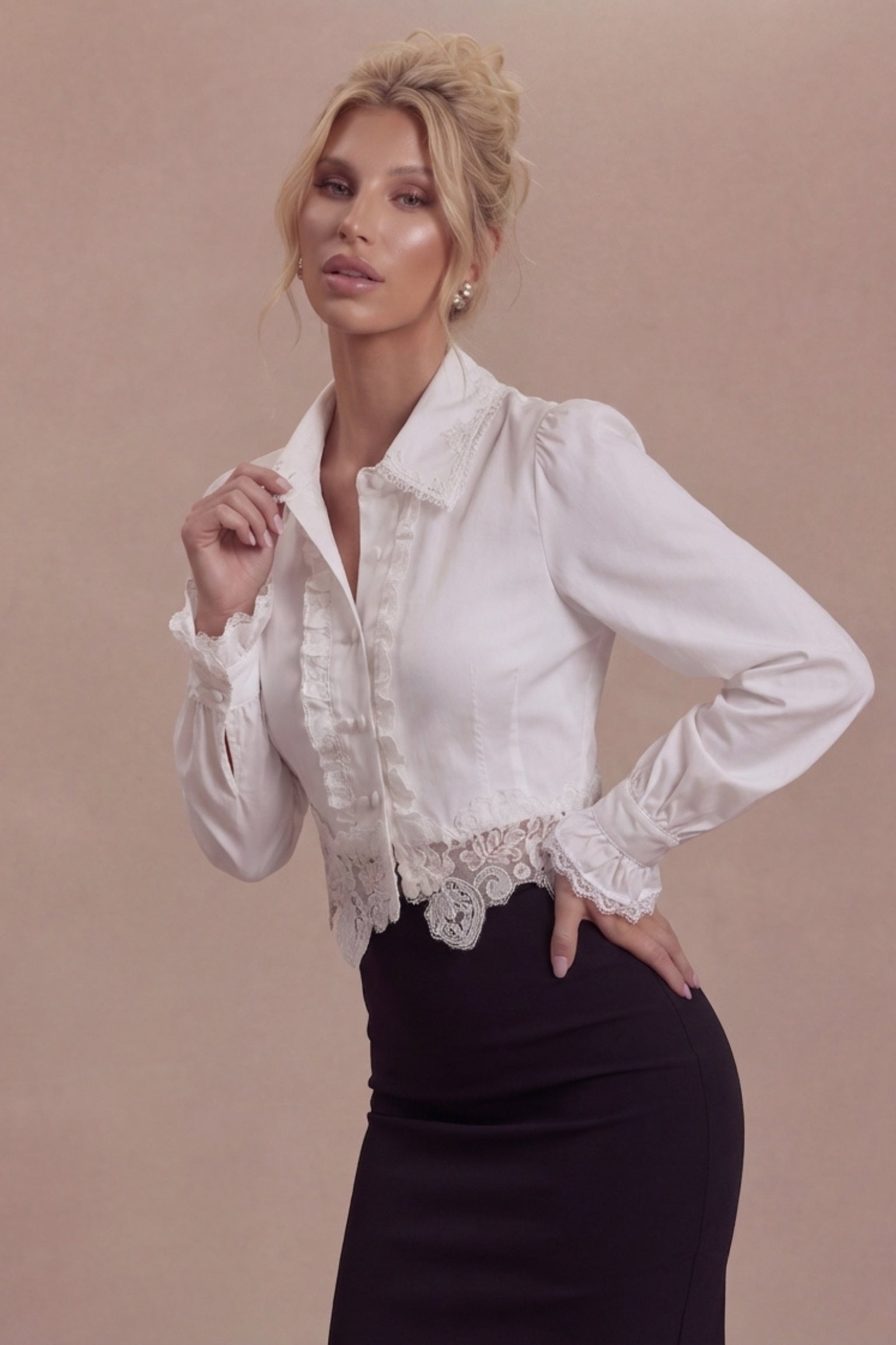 Gina Spitzenbluse