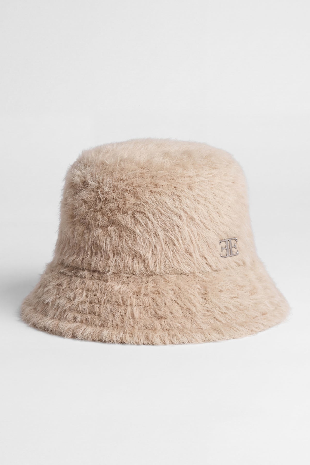 Noémie Hat