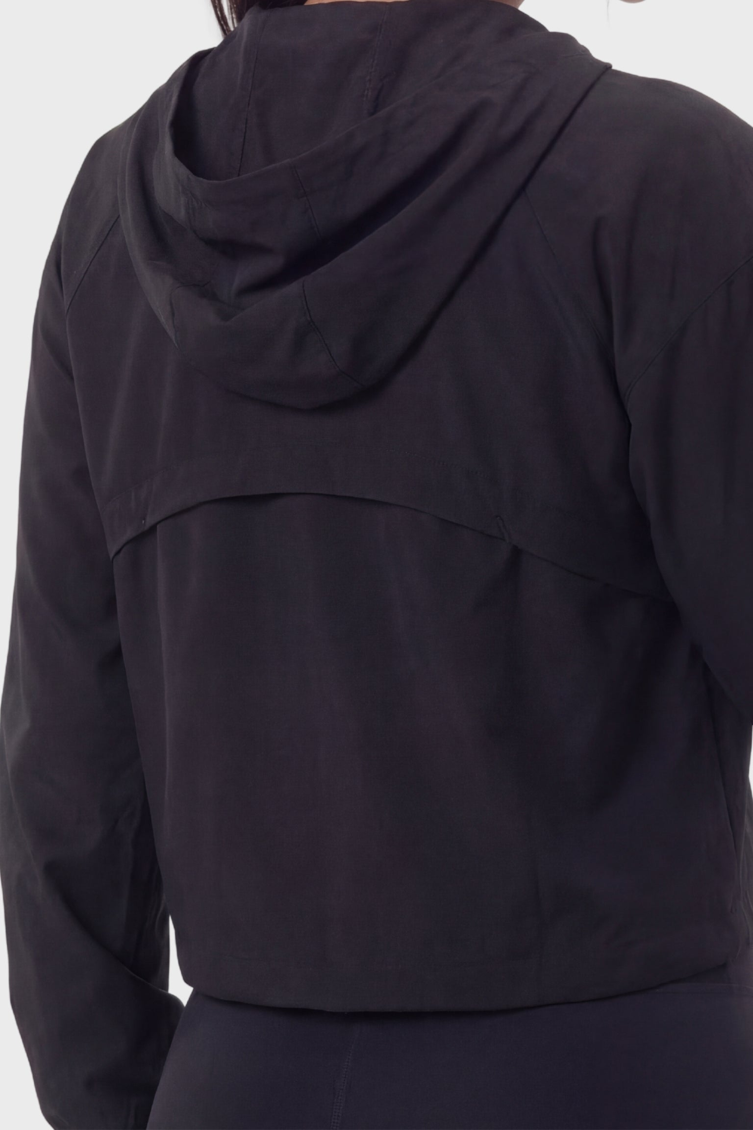 Ava Windbreaker