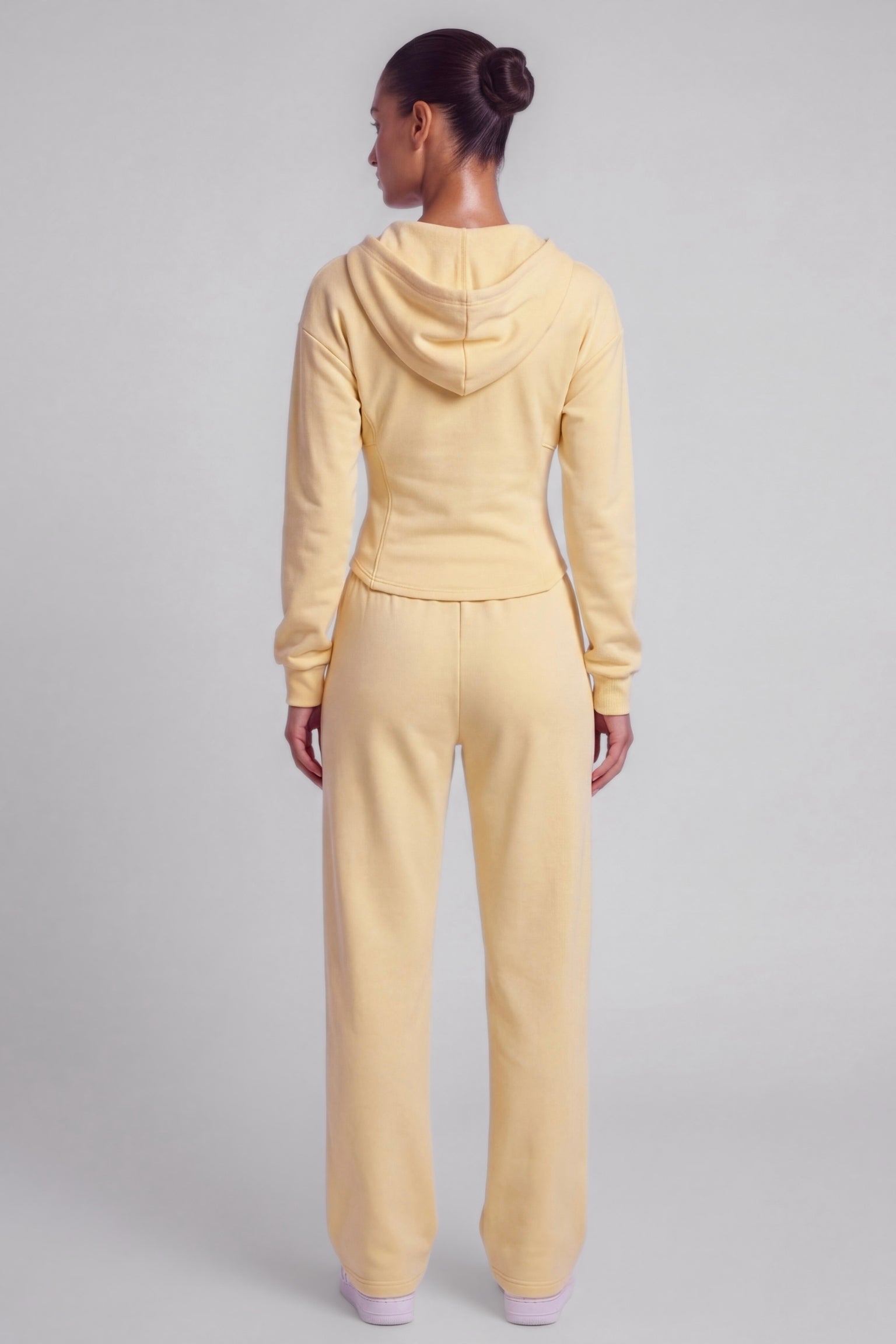 Hourglass Lounge Hose