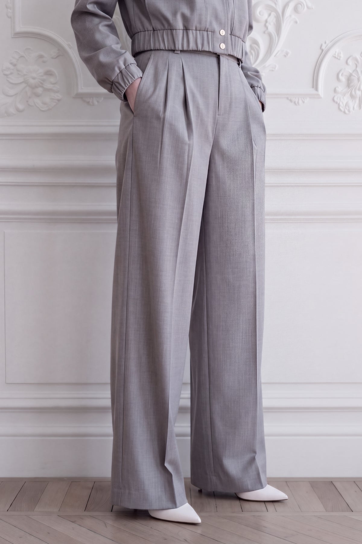 Noémi Pleated Trousers